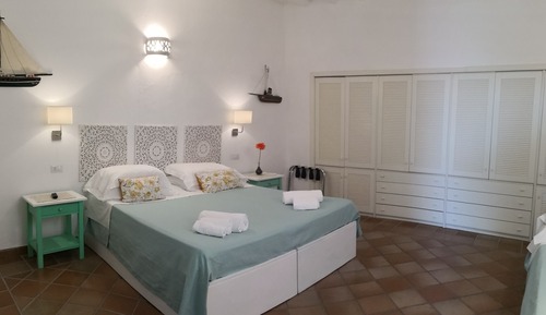 Habitación cuádruple, en edificio anexo