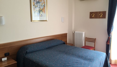 Habitación económica doble, 1 cama de matrimonio
