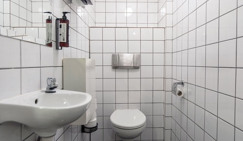 Habitación triple básica, 3 camas individuales, baño compartido (4th floor)