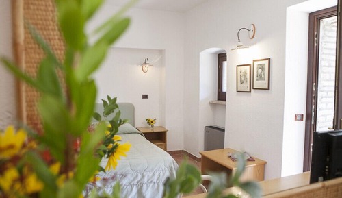 Habitación estándar con 1 cama doble o 2 individuales
