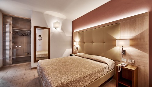 Habitación familiar, balcón
