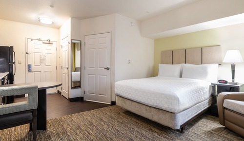 Suite estudio, 1 cama de matrimonio grande, accesible en silla de ruedas (Accessible Tub)
