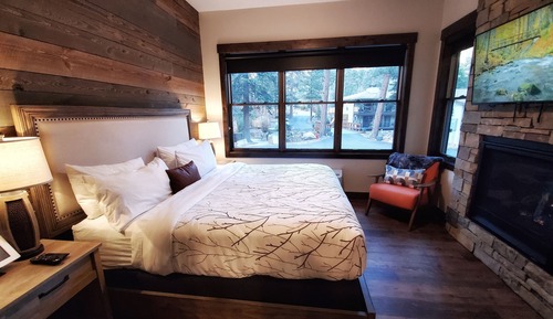Suite estudio superior, 1 cama de matrimonio grande con sofá cama, bañera de hidromasaje