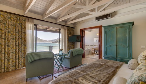 Luxury Island Suites