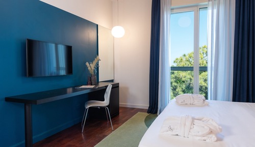 Habitación superior con 1 cama doble o 2 individuales (Villa Regina)