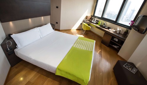 Habitación superior, 1 cama de matrimonio grande, no fumadores
