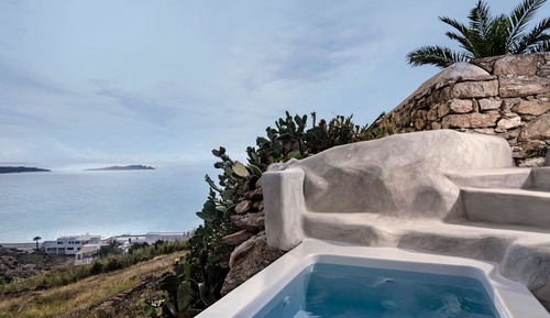 Bohemian Sunset & Sea View Suite with Heated  Plunge Pool