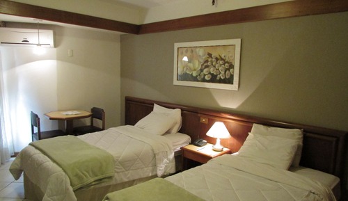 Habitación de lujo con 2 camas individuales