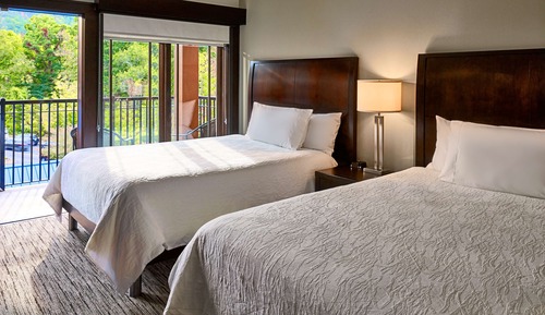 Double Queens, Junior Suite, Pullout, Balcony