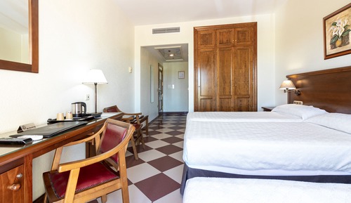 Habitación triple (for 3 adults)