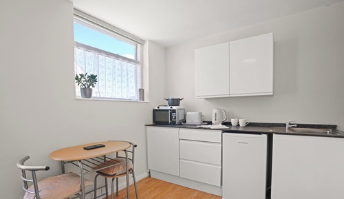 Apartamento (Studio Apartment)
