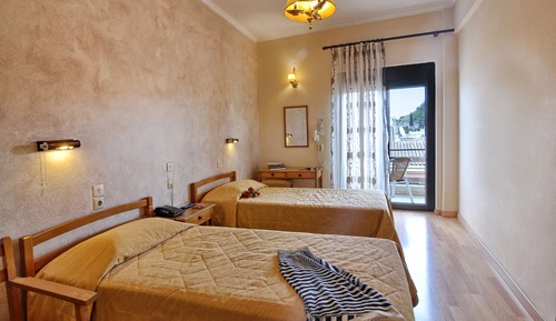 Single Room, Balcony, Partial Sea View