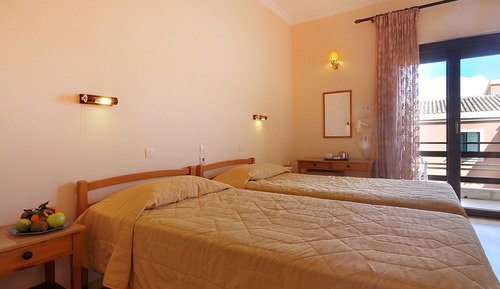 Double or Twin Room, Partial Sea View