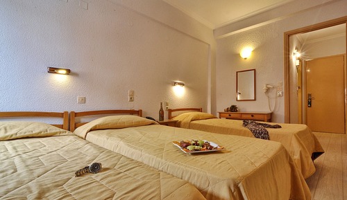 Triple Room, Partial Sea View