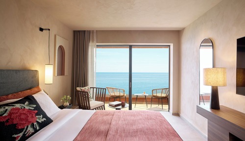 Deluxe Room with Sea View
