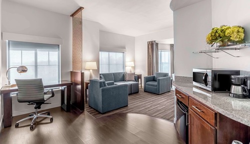 Suite ejecutiva, 1 cama de matrimonio grande, bañera, en esquina