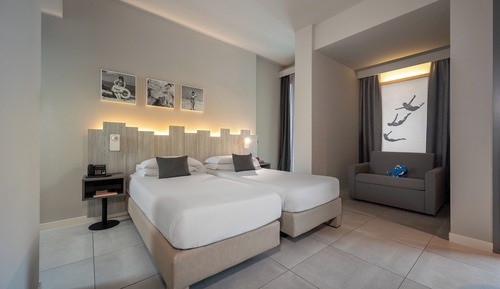 Habitación triple ejecutiva, vistas parciales al mar (3 Adulti)