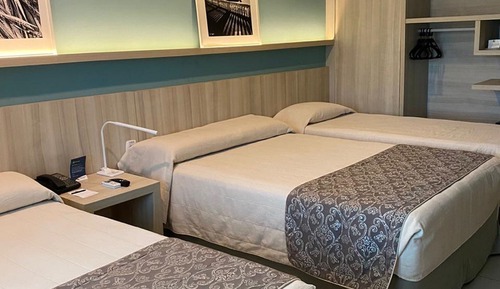 Quarto Quintuplo, Parcial Vista Mar.