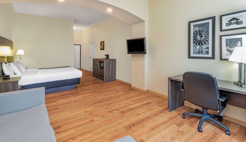 Habitación, 1 cama de matrimonio grande, no fumadores (Mobility,Hearing,Tub w/Grab Bars)
