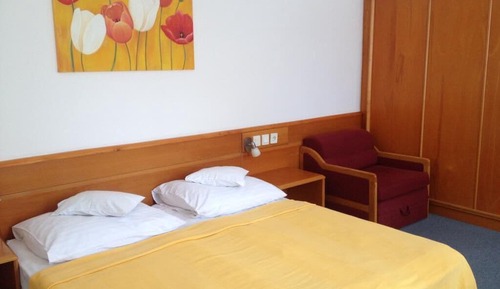 Apart Hotel apartment for 2 guests (100 m from the main building)