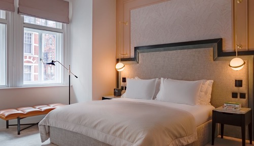 One-Bedroom Apartment Deluxe at The Apartments