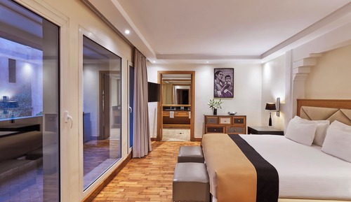 Suite superior, varias camas, vistas a la piscina (4 bedroom Ryad)