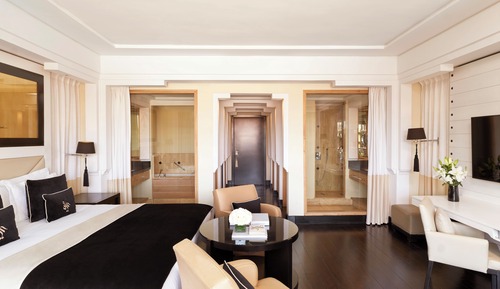 Suite superior, 1 cama doble, vistas a la piscina (Junior Suite Deluxe)