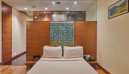 Habitación de diseño, 1 cama de matrimonio grande