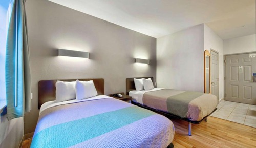 Habitación estándar, 2 camas dobles, no fumadores, cocina básica