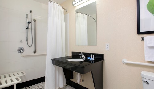 Habitación, 1 cama de matrimonio grande, no fumadores (Mobility Accessible, Roll-In Shower)