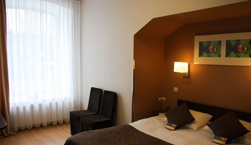Habitación superior con 1 cama doble o 2 individuales