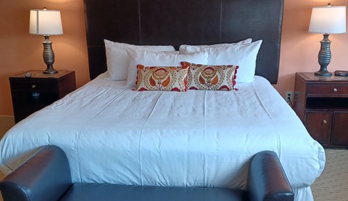 Habitación Deluxe, 1 cama de matrimonio grande con sofá cama, bañera de hidromasaje