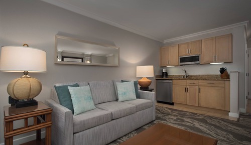 Suite, 1 habitación, balcón (Mobility/Hearing Accessible, Tub)