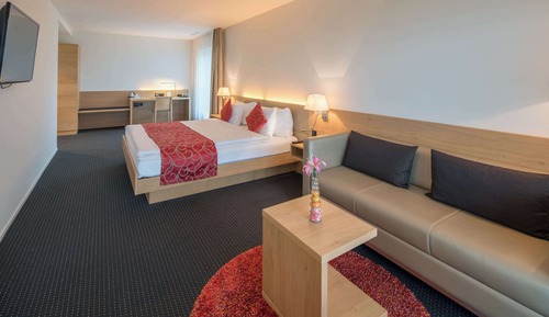 Suite junior, 1 cama doble, balcón, vistas al lago
