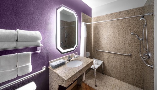 Habitación, 1 habitación, fumadores (Mobility/Hearing, Bathtub w/Grab Bars)