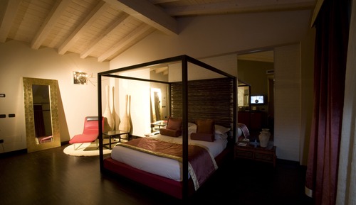 Suite junior, 1 cama de matrimonio grande, bañera de hidromasaje