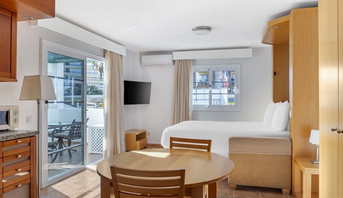 Estudio (Apartment)