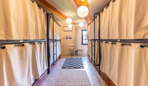 Dormitorio compartido, dormitorio mixto (6 bed)