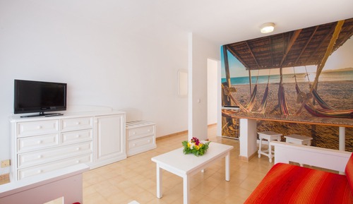 Habitación familiar con 2 camas individuales