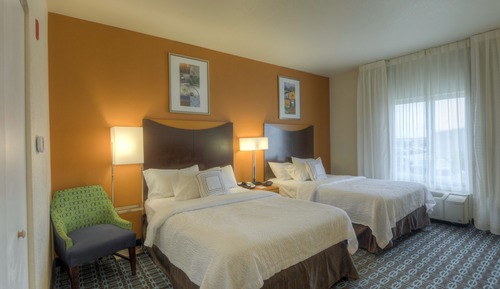 Habitación, 2 camas dobles (Mobility/Hearing Access, Roll-In Shwr)