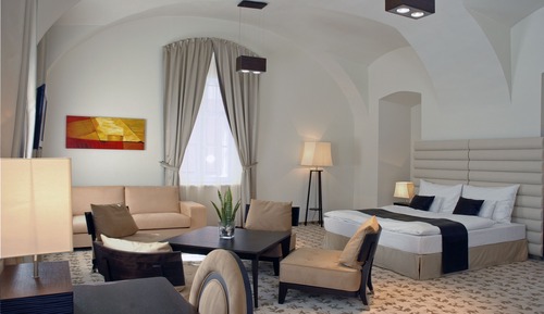 Executive Suite
