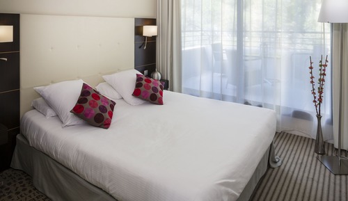 Suite, 1 cama de matrimonio con sofá cama, terraza