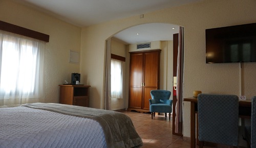 Habitación con 1 cama doble o 2 individuales (Sant Joan)