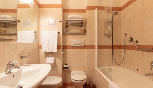 CameraMatrimoniale con accesso piscina