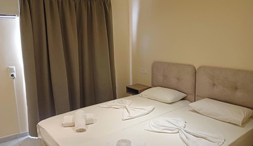 Apartamento básico, 2 habitaciones, planta baja