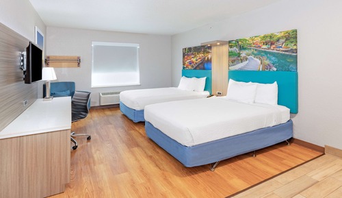 Suite estudio, 2 camas de matrimonio, no fumadores (Mobility/Hearing Accessible)