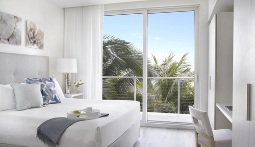 Suite, 1 cama de matrimonio con sofá cama, accesible para personas con discapacidad (Bay Front)