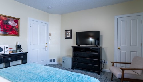 4 - Matthew room