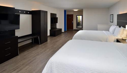 Suite, 2 camas dobles, accesible para personas con discapacidad (Mobility, Accessible Tub)