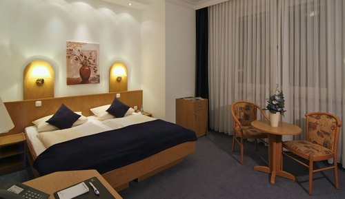 Habitación estándar con 1 cama doble o 2 individuales